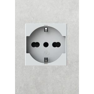 Presa elettrica schuko bipasso compatibile matix go  4bpp40jw